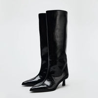 Kitten-Heel Stiefel