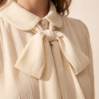 Marlene Schleife Detail
